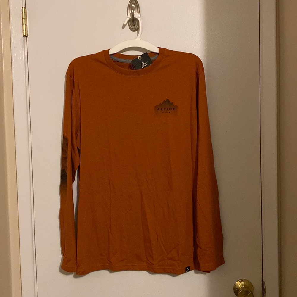 NWT Alpine Design Long sleeve